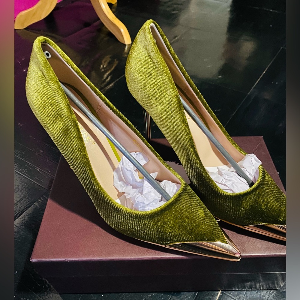 Heels 👠 - Picture 2 of 3